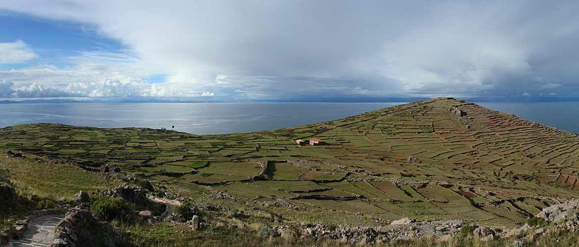 Private Titicaca Lake Tour in 2 days, with Amantani, Uros and Taquile