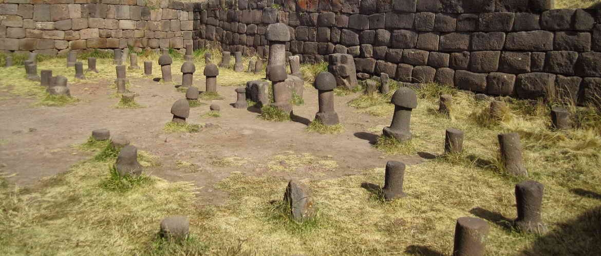 Full Day Private Aymara Route Tour: Temple of Fertility, Chucuito, Aramu Muro, Juli and Pomata