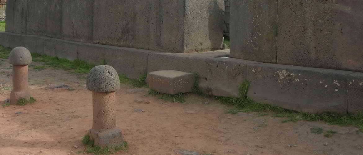 Full Day Private Aymara Route Tour: Temple of Fertility, Chucuito, Aramu Muro, Juli and Pomata