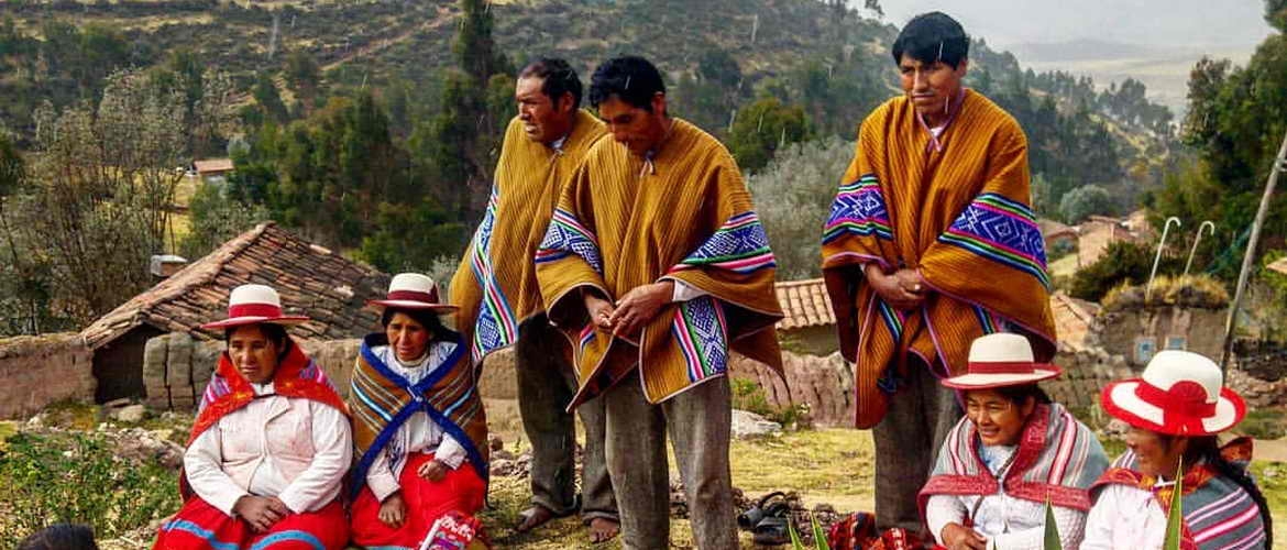 Two Days Experienced-Based Tourism in Mullakas Misminay. Private tour in Maras, Cusco