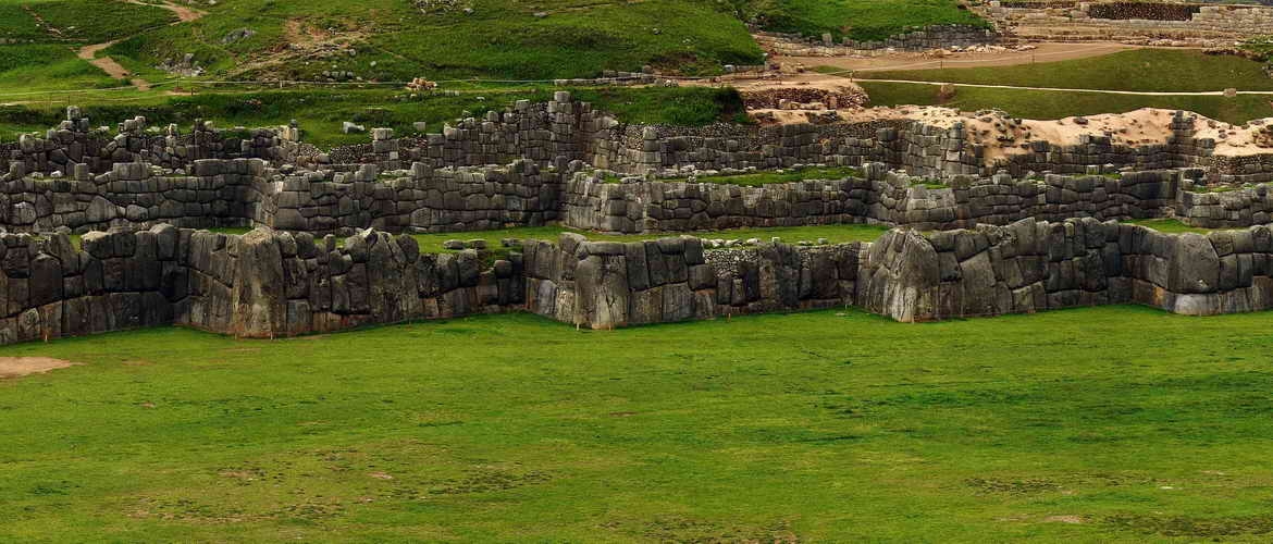 Private full day city tour in Cusco, with Sacsayhuaman, Qenqo, Pucapucara, Tambomachay and city tour with San Pedro Market and San Blas