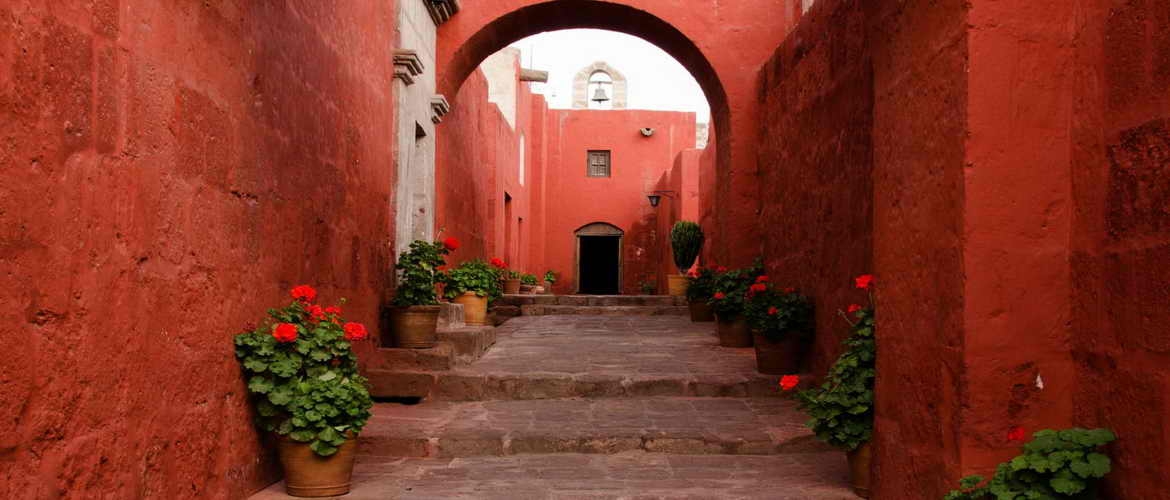 4 Days Private Tour in Arequipa, City Tour, Colca Canyon and Cruz del Condor